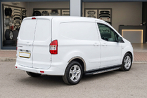 Ford Courier 2014-2023 Trittbretter Duru (2 Stk., Aluminium) Foto 1