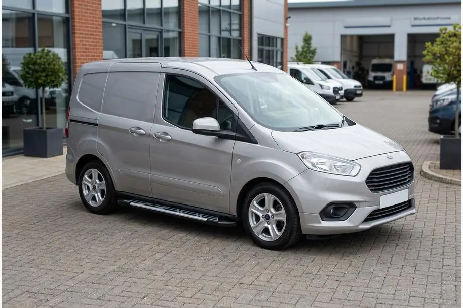 Ford Courier 2014-2023 Seitenschweller Sunrise (2 Stk., Aluminium) Image