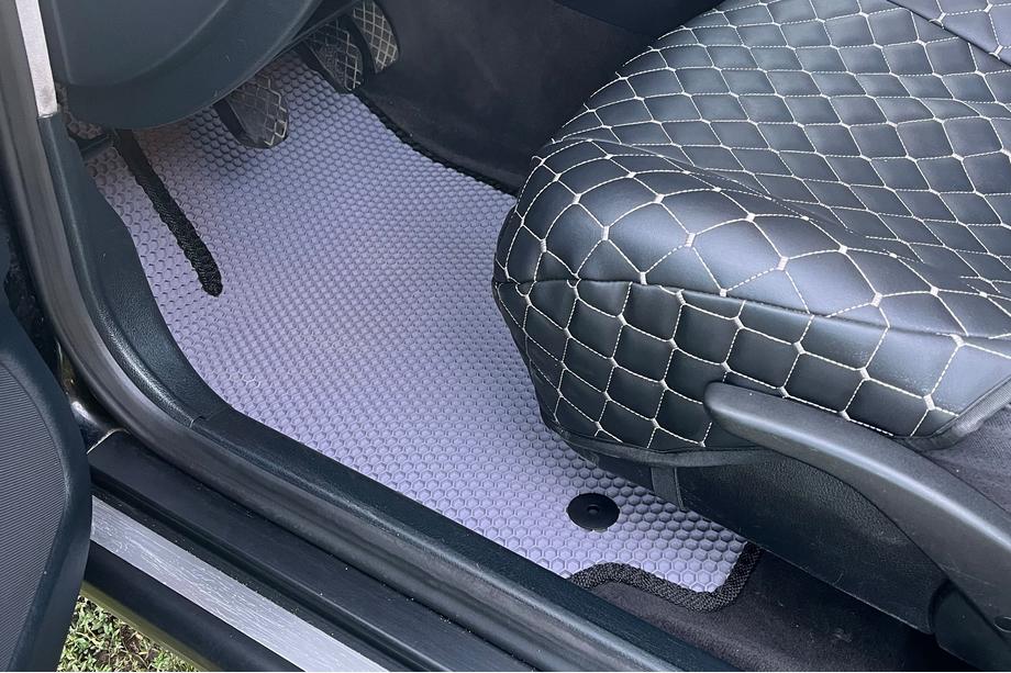Audi A4 B5 1994–2001 Gummimatten Carsuit (Avant, grau) Image
