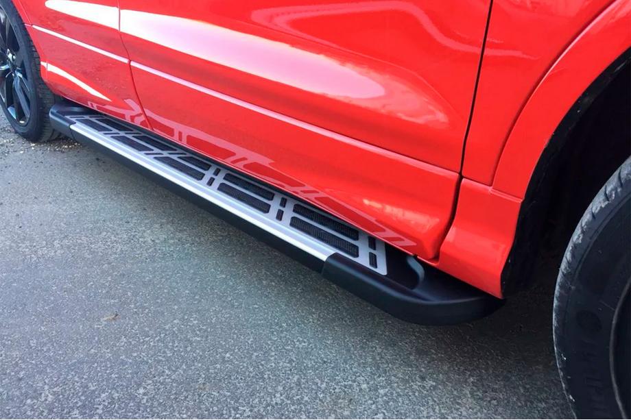 Ford Kuga/Escape 2013-2019 Seitenschweller Sunrise (2 Stk., Aluminium) Mit Zierleisten an den Türen Foto 5