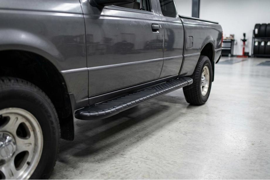 Ford Ranger 2007-2011 Seitenschweller Bosphorus Black (2 Stk., Aluminium) Image