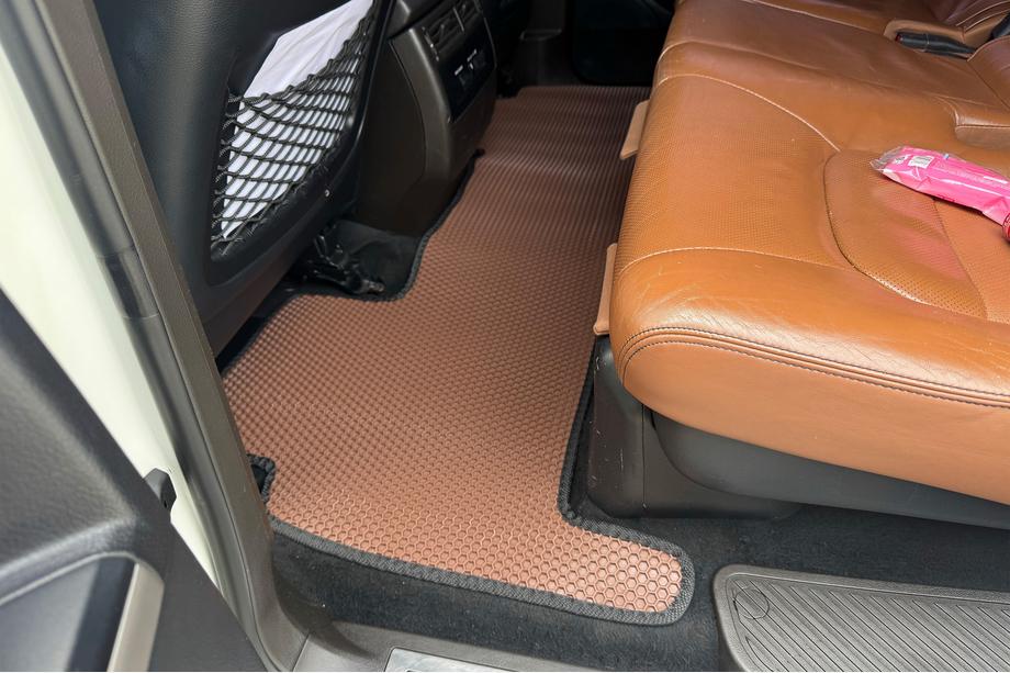 Toyota Land Cruiser 200 2007-2021 Gummimatten Carsuit (2007-2012, braun) Foto 7