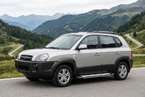Hyundai Tucson JM 2004- Trittbretter Rainbow (2 Stk., Aluminium) Foto 1