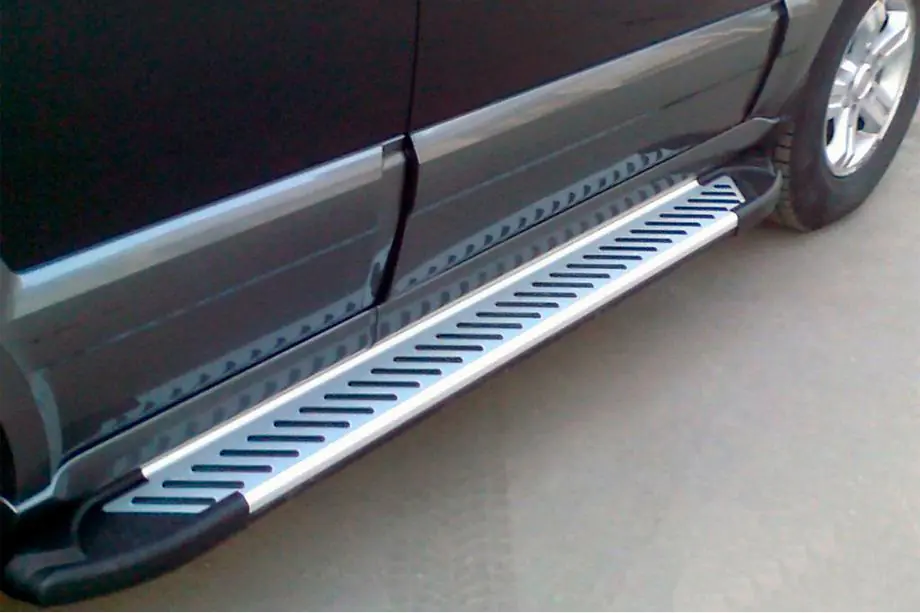Kia Sorento I BL 2002-2009 Seitenschweller Line (2 Stk., Aluminium) Image