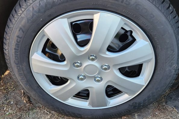 Muss ich Radkappen auf die Räder setzen?