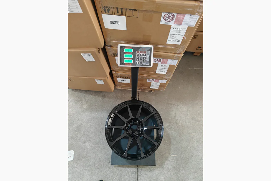 Audi A8 2018- Geschmiedete OEM Felgen R19 (4 Stk) Image