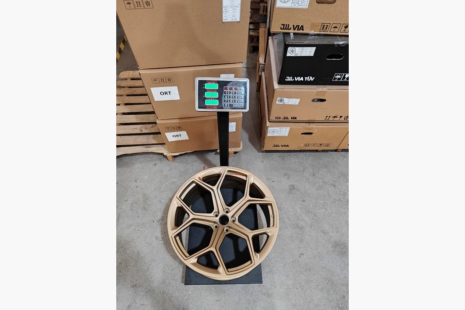Audi A6 C8 2018–2025 Geschmiedete OEM Felgen R22 (4 Stk) Image