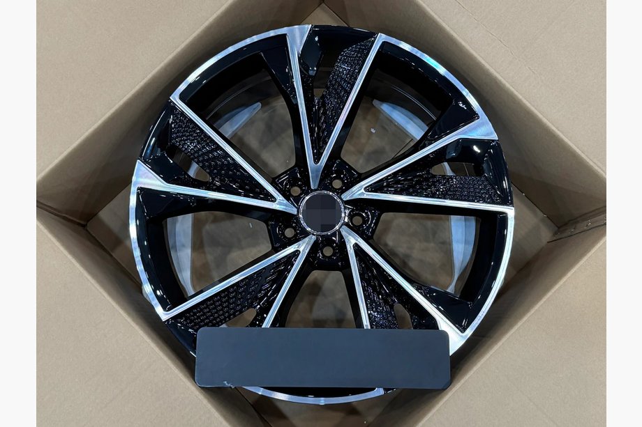 Audi A7 2018- Geschmiedete OEM Felgen R20 (4 Stk) Image