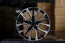 BMW 7 Series G70/G71 2022- Geschmiedete OEM Felgen R22 V1 (4 Stk) Foto 1