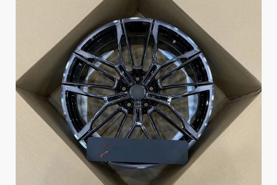 BMW 4 Series G22/23/26 2020- Geschmiedete OEM Felgen R20 V3 (4 Stk) Foto 2