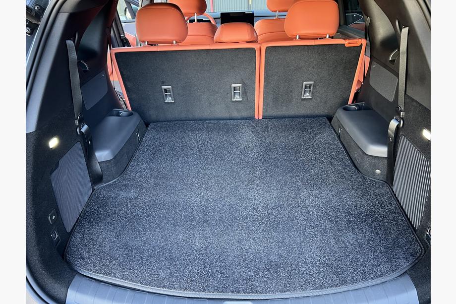 BYD Tang L 2025– Textile Kofferraummatte Classic (7-Sitzer mit umgeklappter 3. Sitzreihe, Schwarz) Foto 1