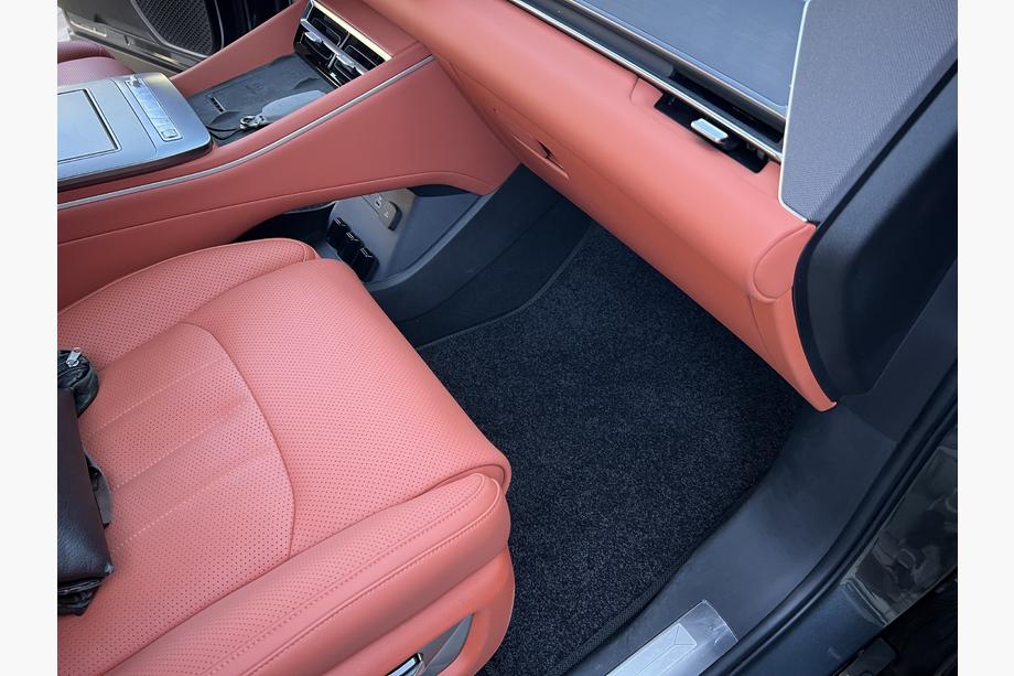 BYD Tang L 2025– Textil Fußmatten Deluxe (2 Reihen, Schwarz) Foto 2