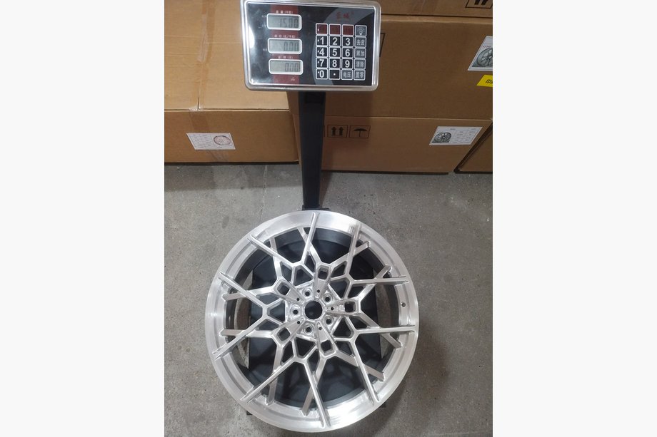 BMW 7 Series G70/G71 2022- Geschmiedete Felgen OEM R22 V2 (4 Stk) Foto 10