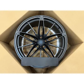 Geschmiedete OEM Felgen R19 (4 Stk) Foto 1