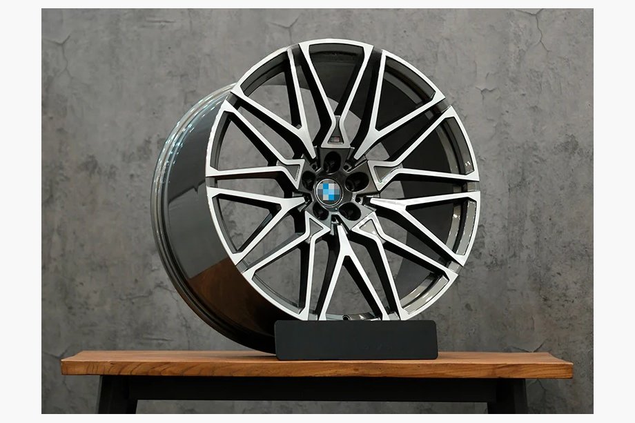 BMW X5 G05 2019–2026 Geschmiedete OEM R22 V8 Felgen (4 Stk) Image