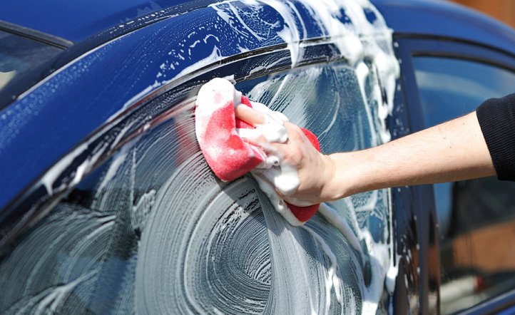 Wie wählt man das richtige Autoshampoo für die Handwäsche?