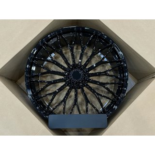 Geschmiedete Felgen OEM R23 V6 (4 Stk) Lamborghini Urus 2018- Foto 1