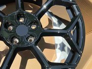 Lamborghini Urus 2018- Geschmiedete OEM R23 V8 Felgen (4 Stk) Foto 6