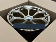 Lamborghini Aventador 2011-2022 Geschmiedete OEM Felgen R20 R21 V8 (4 Stk) Foto 4