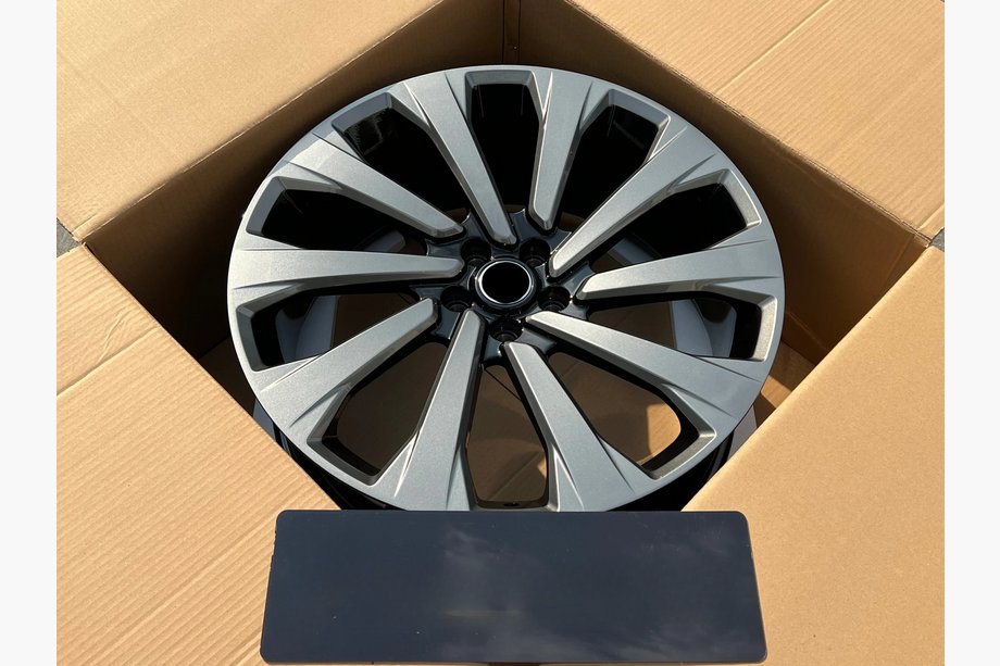Range Rover V L460 2021- Geschmiedete Felgen OEM R24 V1 (4 Stk) Foto 3