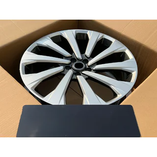 Geschmiedete OEM Felgen R23 R24 V2 (4 Stk) Foto 3