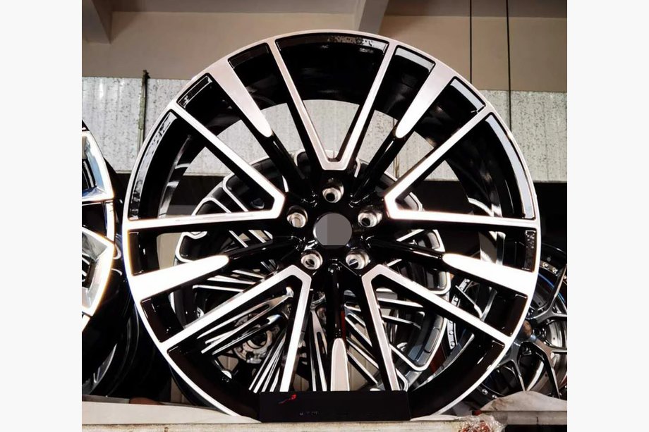 Maserati Ghibli 2013-2023 Geschmiedete OEM-Felgen R21 (4 Stk) Image
