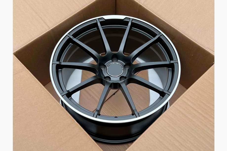 Mercedes AMG GT C190/R190 2014-2022 Geschmiedete OEM Felgen R19 R20 (4 Stk) Foto 3