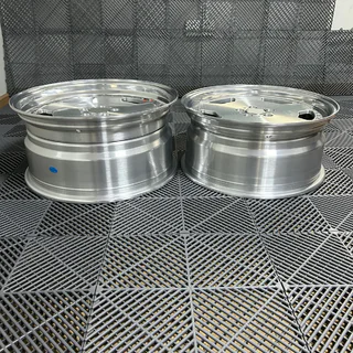 Geschmiedete OEM Felgen R20 (4 Stk) Foto 2