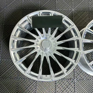 Geschmiedete OEM R21 V2 Felgen (4 Stk) Foto 1