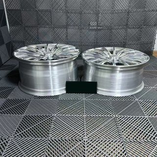 Geschmiedete OEM R21 V2 Felgen (4 Stk) Foto 4
