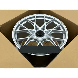 Geschmiedete OEM Felgen R19 (4 Stk) Foto 4