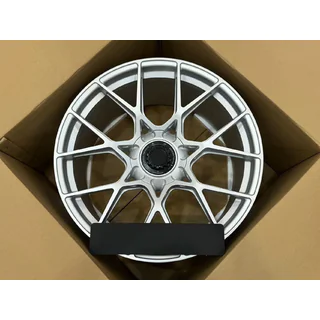 Geschmiedete OEM R20 V2 Felgen (4 Stk) Foto 2