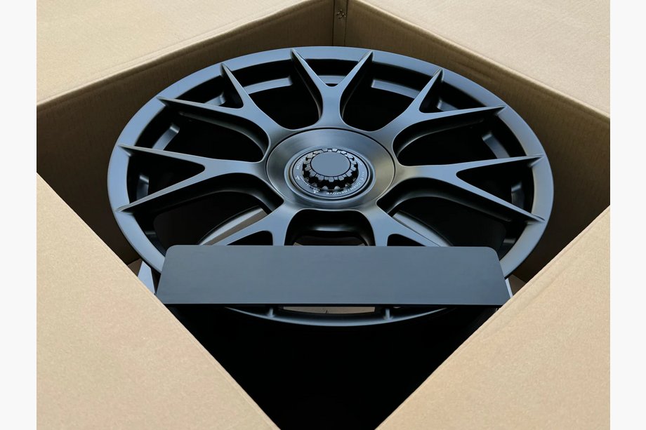 Porsche 911 (991) 2011–2019 Geschmiedete OEM Felgen R20 V1 (4 Stk) Foto 3