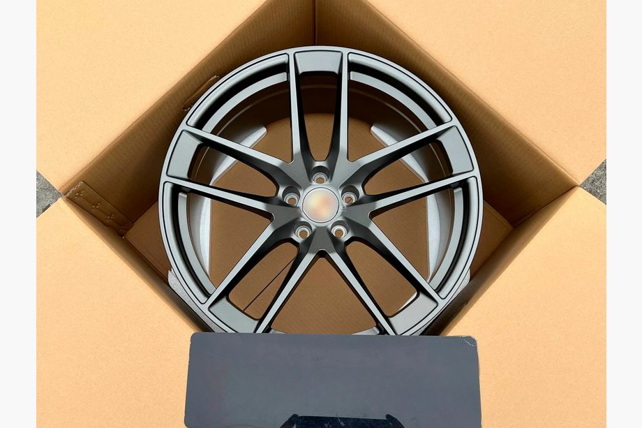 Porsche Macan 2014-2024 Geschmiedete OEM Felgen R20 (4 Stk) Image