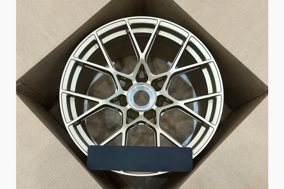 Porsche 911 (992) 2018– Geschmiedete OEM Felgen R20 R21 V32 (4 Stk) Foto 2