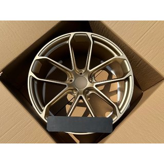 Geschmiedete OEM Felgen R22 V7 (4 Stk) Porsche Cayenne 2018- Foto 1