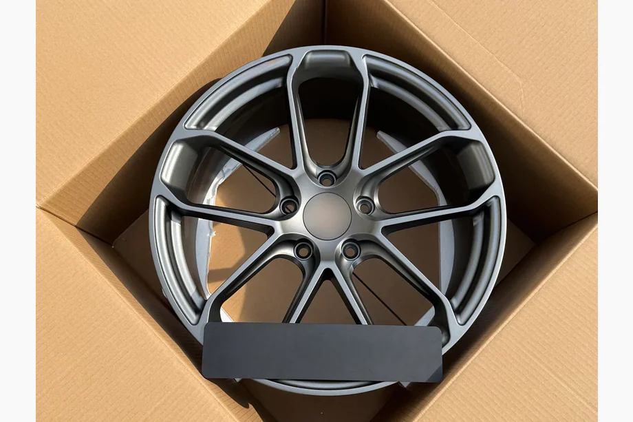 Porsche Cayenne 2018- Geschmiedete OEM R20 V2 Felgen (4 Stk) Image