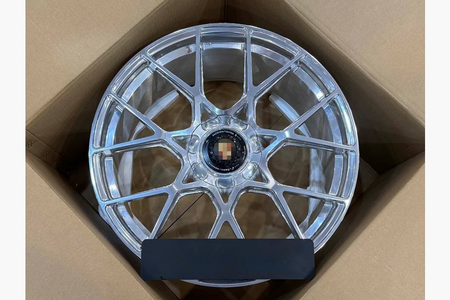 Porsche 911 (992) 2018– Geschmiedete OEM Felgen R20 R21 V40 (4 Stk) Image