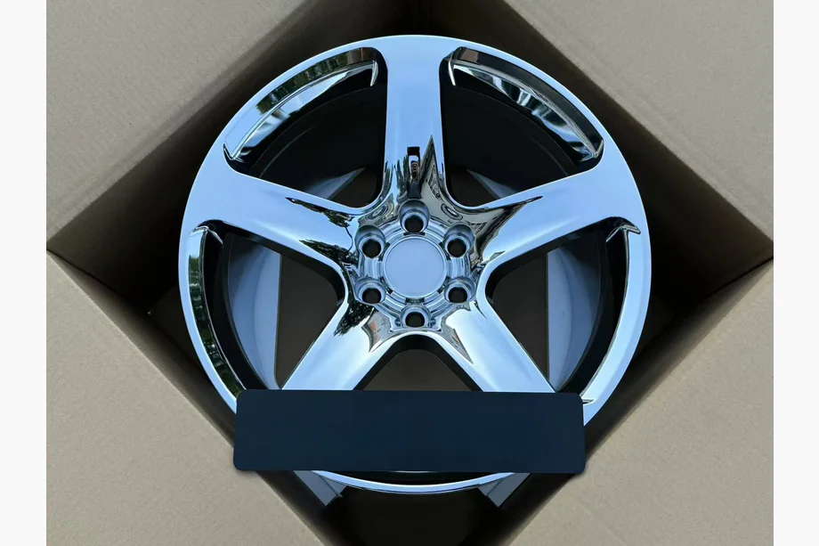 Dodge Viper 1996–2002 Geschmiedete OEM R18 Felgen (4 Stk) Image