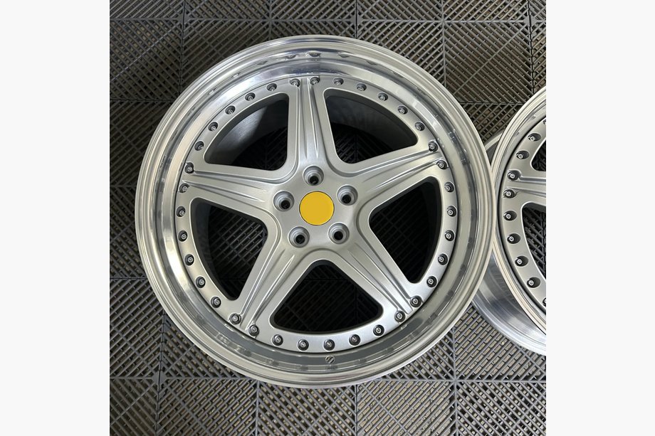 Ferrari 575M Maranello Geschmiedete OEM Felgen R20 R21 (4 Stk) Image