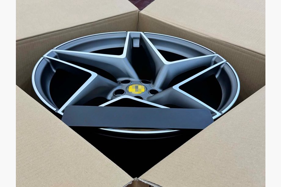 Ferrari F8 Geschmiedete OEM Felgen R20 R21 (4 Stk) Foto 6