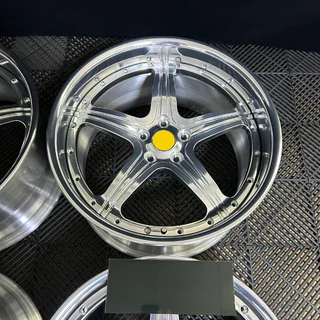Geschmiedete OEM Felgen R19 (4 Stk) Foto 1
