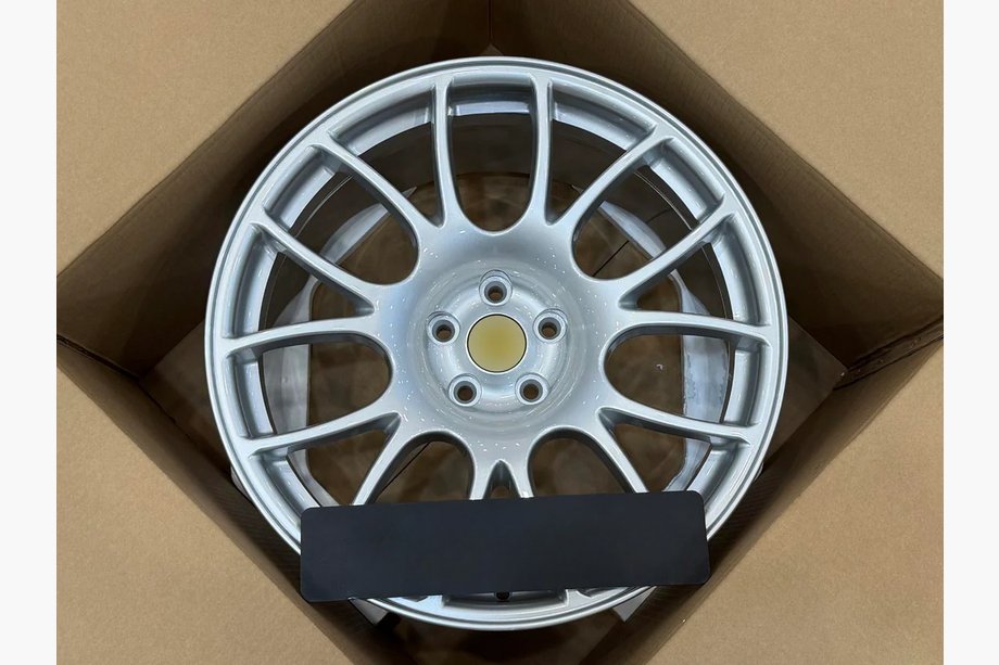 Lexus LFA 2010–2013 Geschmiedete OEM Felgen R20 V7 (4 Stk) Image
