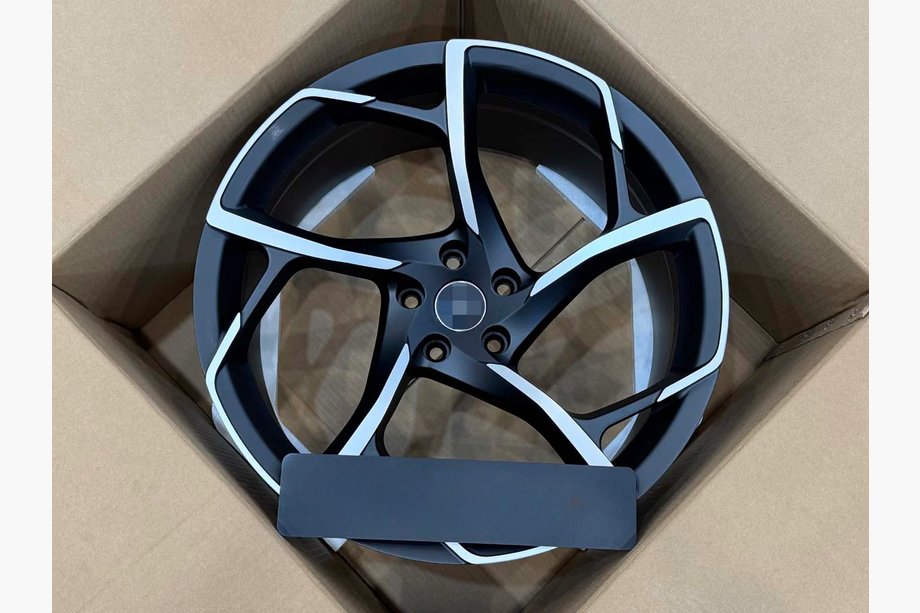 McLaren 720S Geschmiedete OEM Felgen R19 R20 V4 (4 Stk) Image
