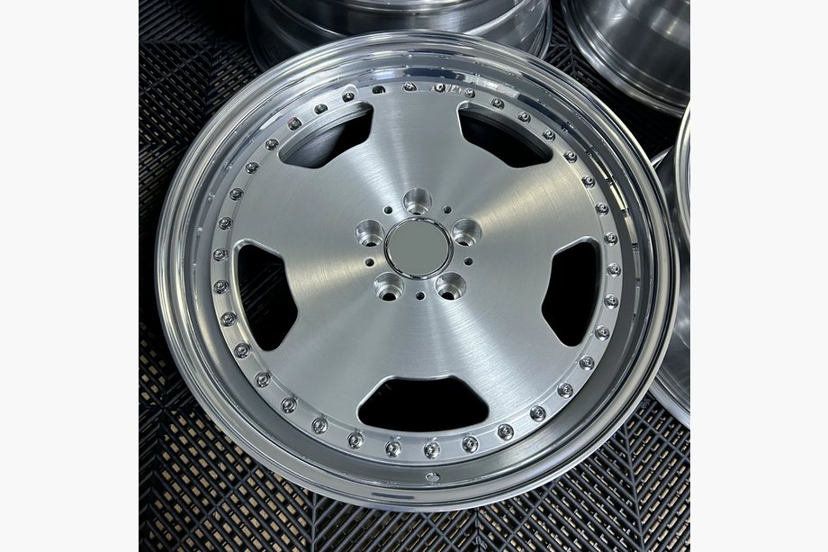 Mercedes SL R129 1989–2001 Geschmiedete OEM Felgen R19 (4 Stk) Image