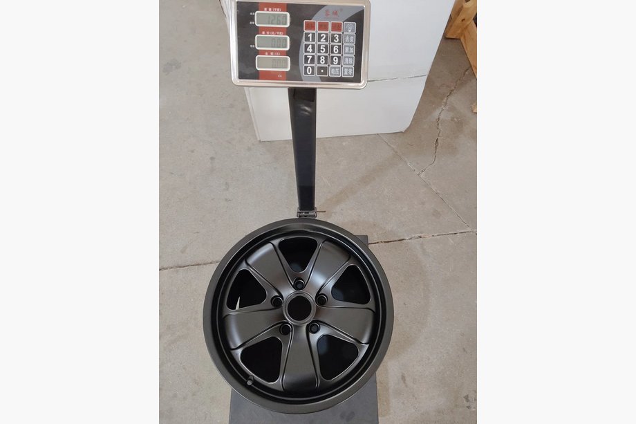 Porsche 911 (993) 1991–1998 Geschmiedete OEM R18 Felgen (4 Stk) Foto 12