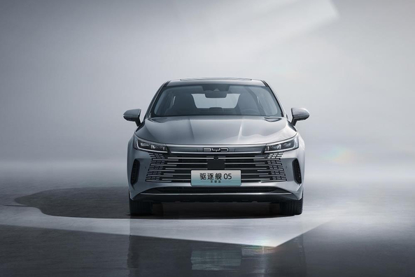 BYD Destroyer 05 DM-i: Test des Hybridlimousine 2024