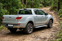 Mazda BT-50 2012- Trittbretter X5-Typ (2 Stk, Alu) Foto 1