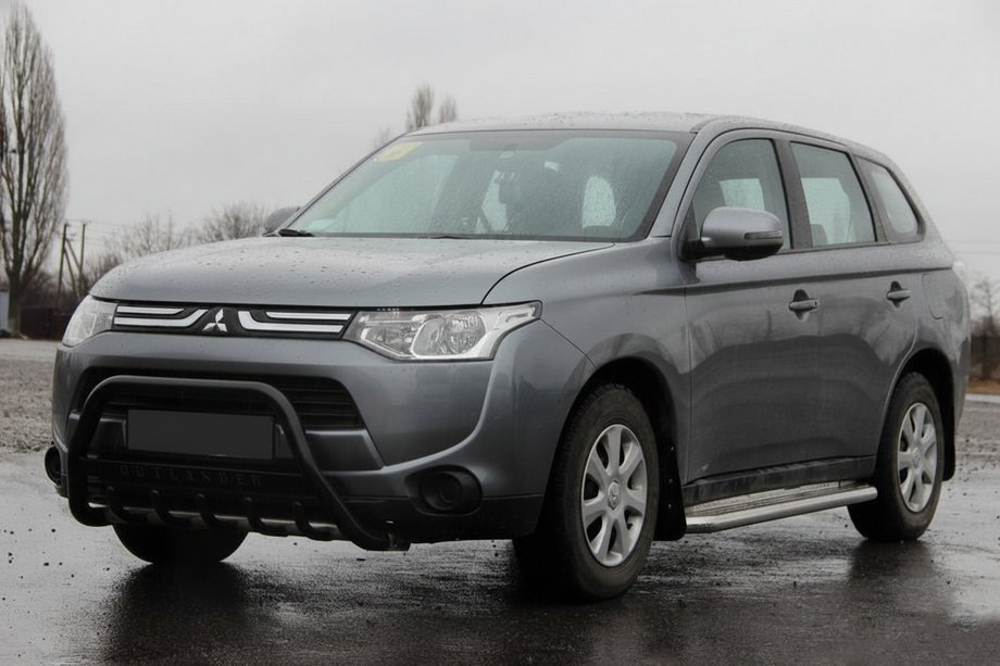 Mitsubishi Outlander 2012-2021 Frontbügel WT004 Schwarz (Edelstahl) Image