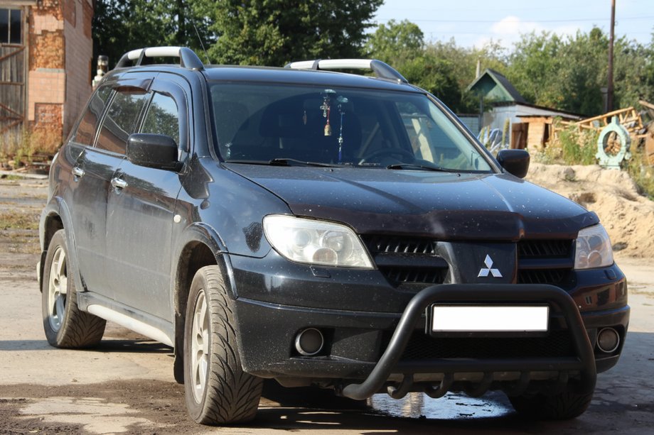 Mitsubishi Outlander 2001-2006 Frontbügel WT003 Schwarz Edelstahl Image